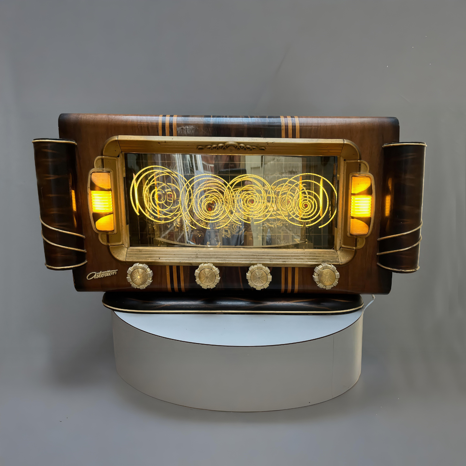 Rotary Echo by Sanford Kogan